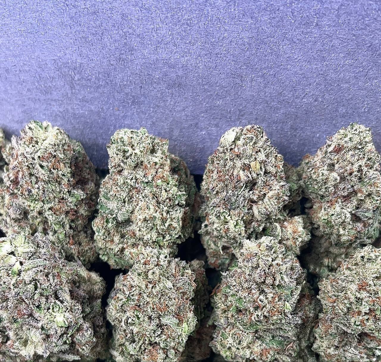 BLUE CANDY TRUFFLE